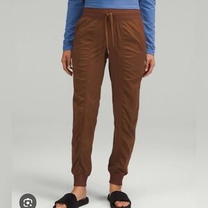 Lululemon dance studio joggers size 4 in brown